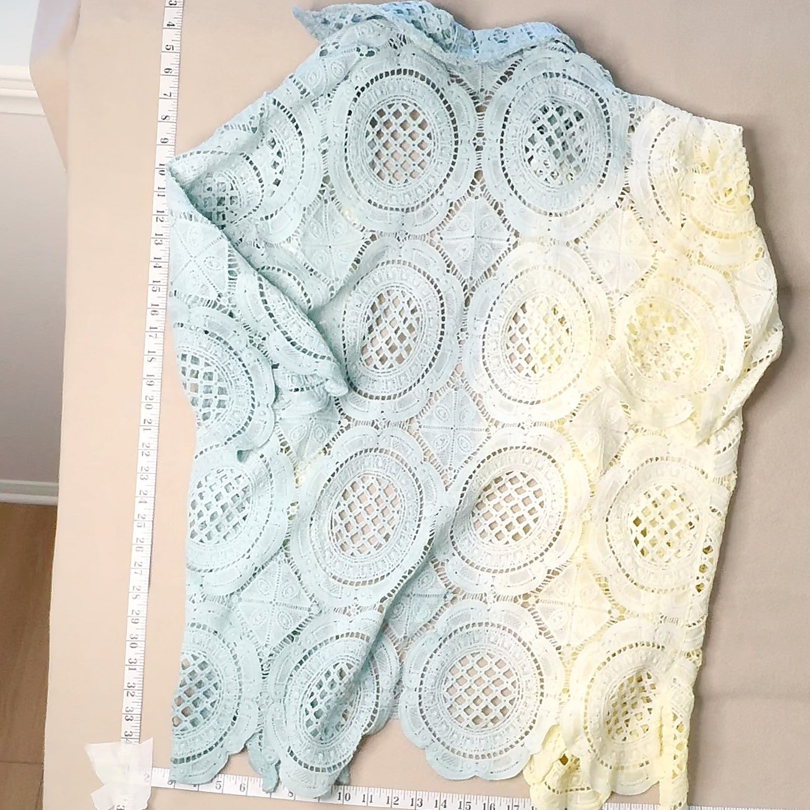 The Farra M/L Blue Yellow Gradient Crochet Lace Short Sleeve Button Up Shirt