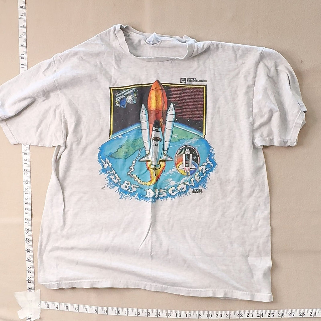Vintage 90s Space Shuttle Discovery STS-85 NASA Graphic T-Shirt XL Hanes