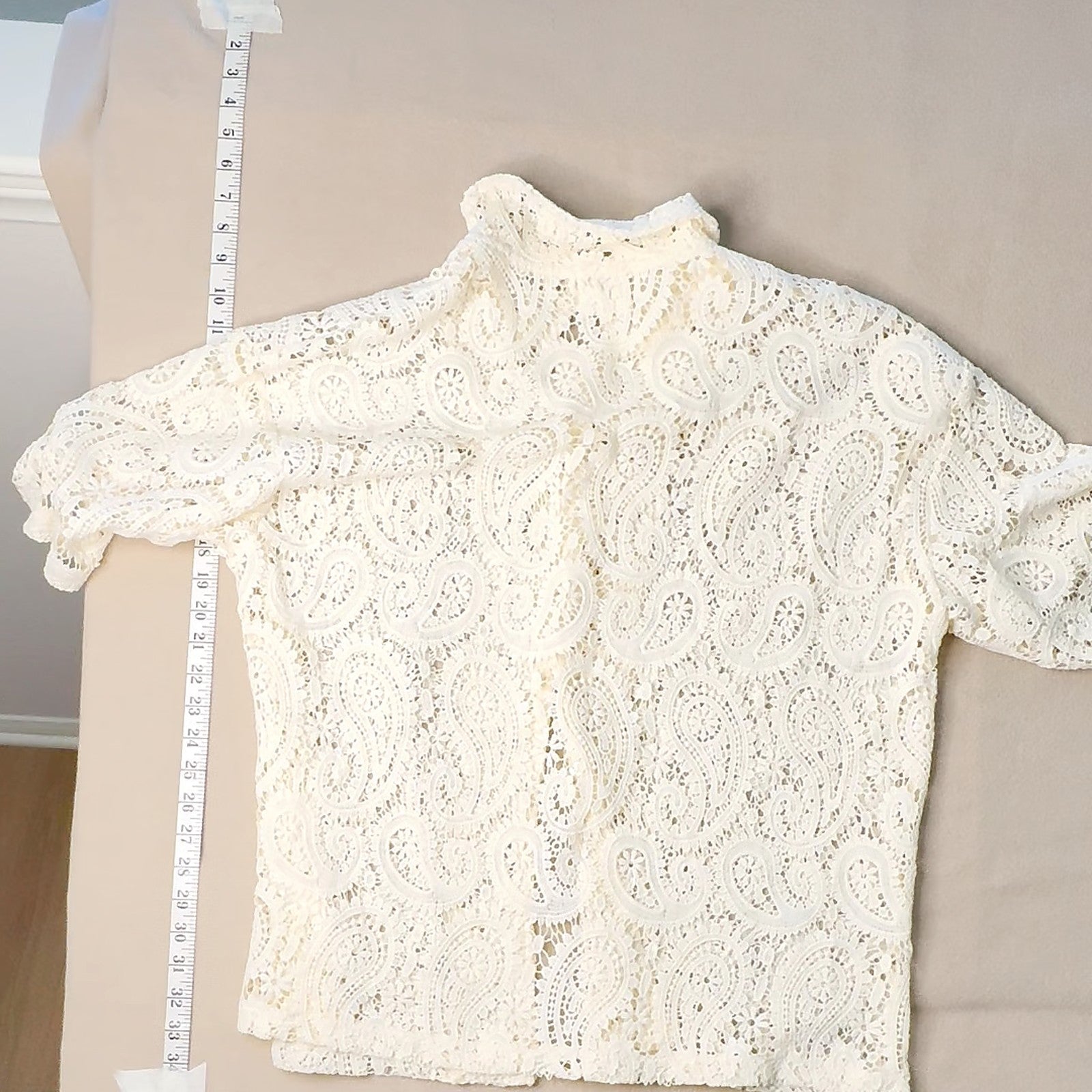 Nostalgia White Lace Paisley Button Up Short Sleeve Shirt Top Size L