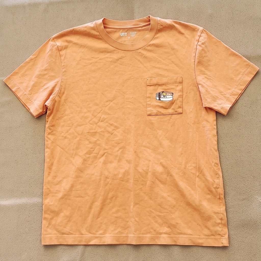 Uniqlo UT Peanuts Snoopy T-Shirt Orange Pocket Tee Size Medium