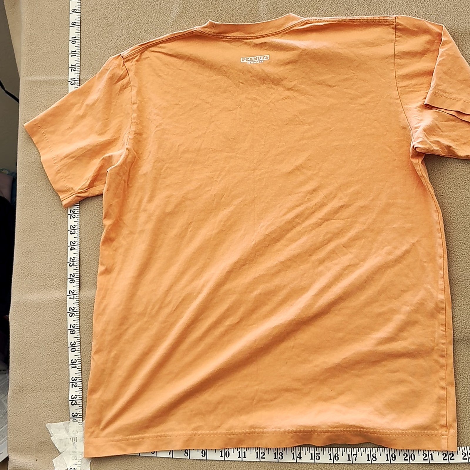 Uniqlo UT Peanuts Snoopy T-Shirt Orange Pocket Tee Size Medium