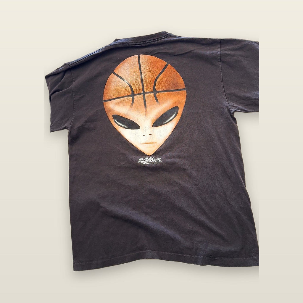 Vintage 90s Big Ball Sports Basketball Alien T-Shirt XL Higher Intelligence
