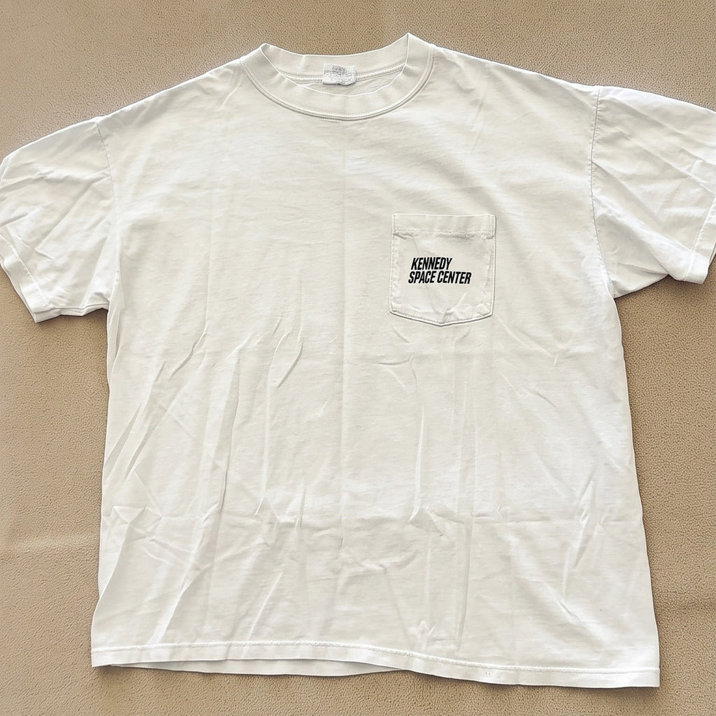 NASA Kennedy Space Center Graphic T-Shirt Astronaut Shuttle White Short Sleeve