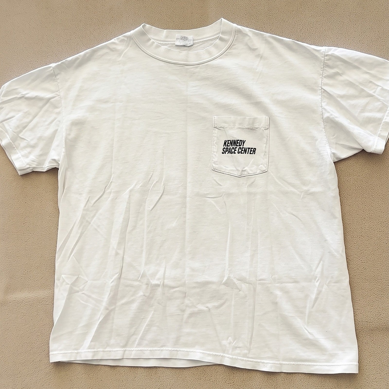 NASA Kennedy Space Center Graphic T-Shirt Astronaut Shuttle White Short Sleeve