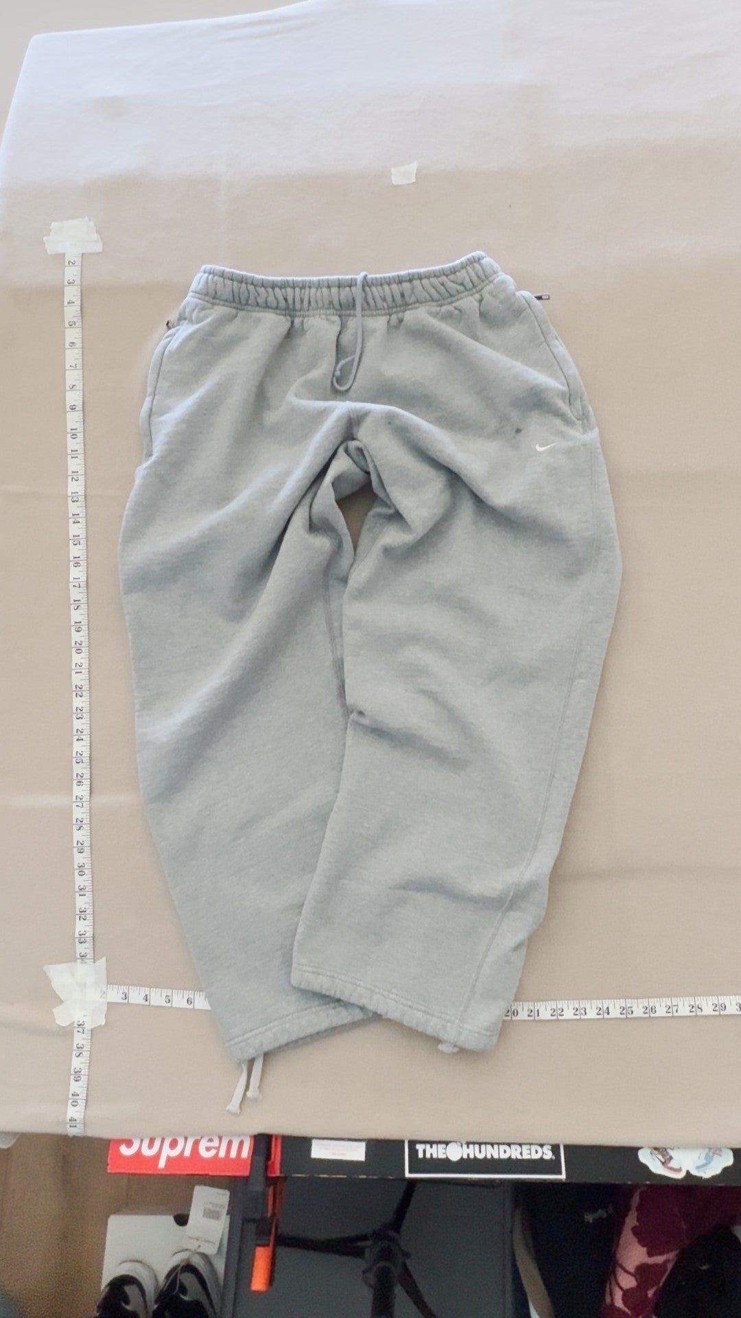 Nike Sweatpants Size Medium Gray Drawstring Waist Cinch Ankle Cuffs