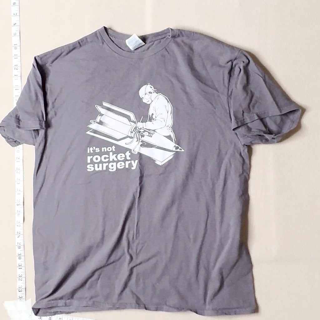 It's Not Rocket Surgery Funny Graphic T-Shirt Delta Pro Weight Gray Adult Large L