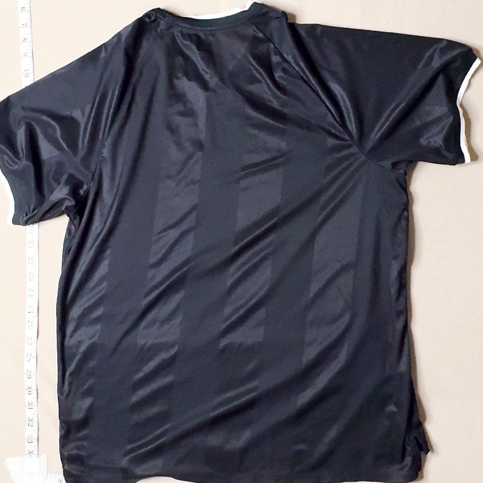 Nike Dri-Fit Tennis Shirt Large Black V-Neck Standard Fit Retro Logo Tee