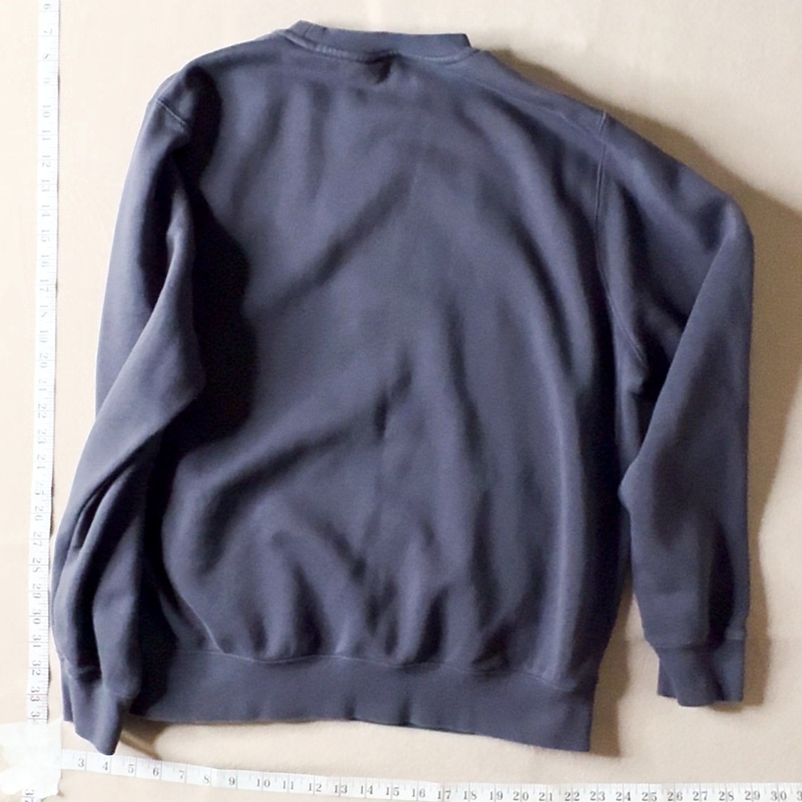 Nike Mini Swoosh Crewneck Sweatshirt Large L Dark Grey Pullover